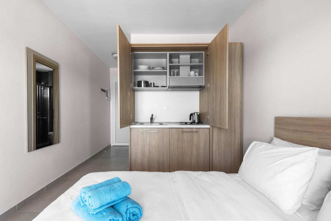 Апартаменти Blue Flag, Nilie Hospitality Mgmt Олімпіакі-Акті Екстер'єр фото