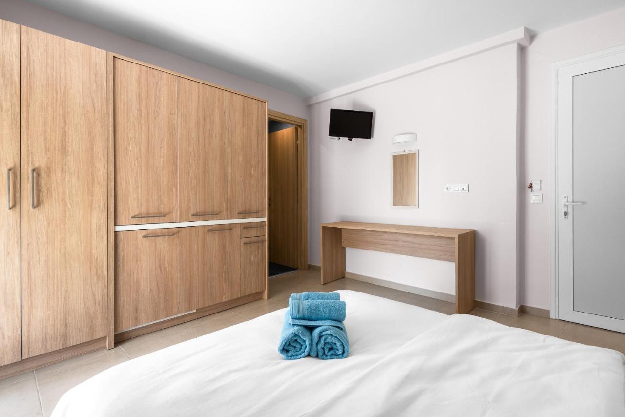 Апартаменти Blue Flag, Nilie Hospitality Mgmt Олімпіакі-Акті Екстер'єр фото